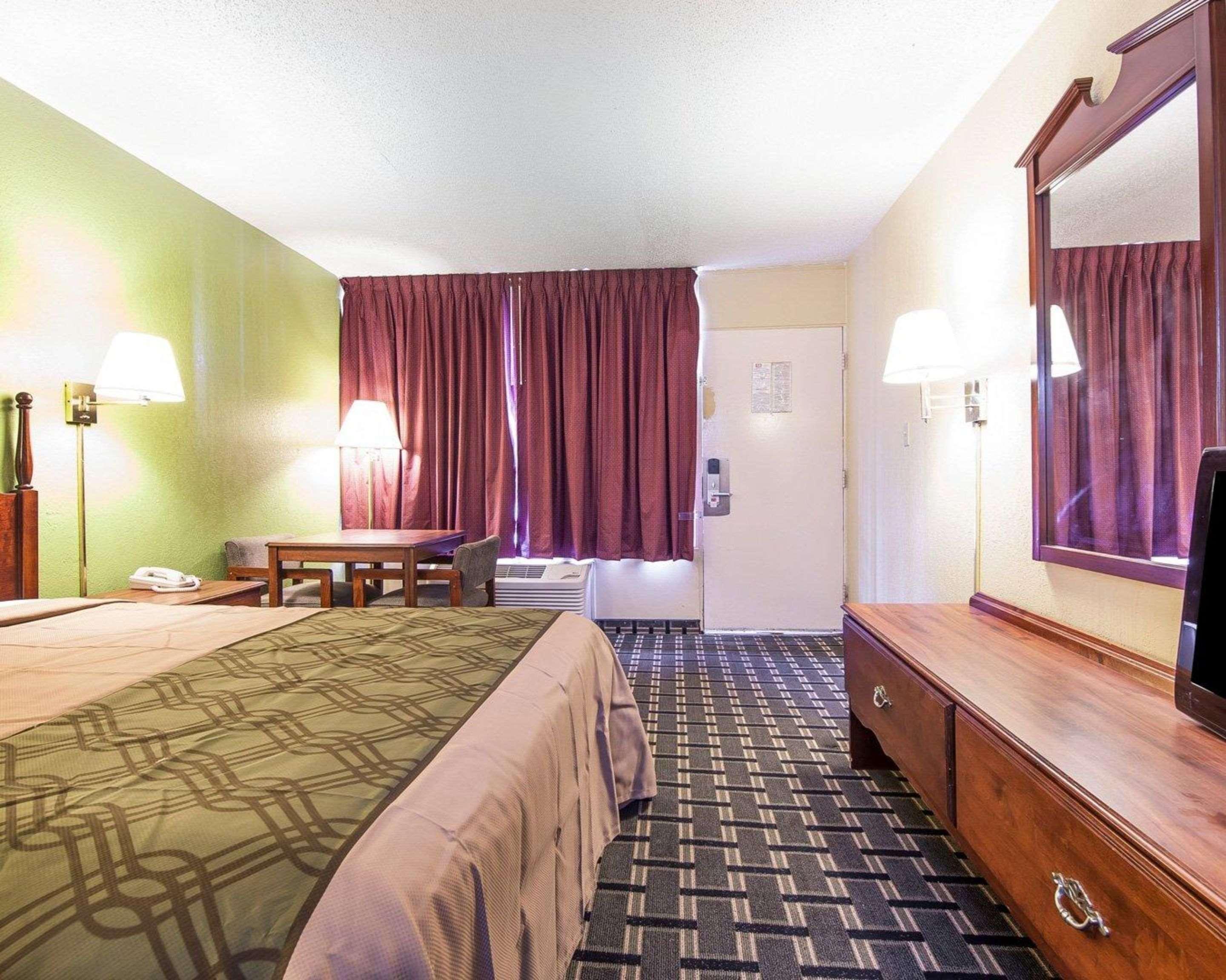 อีโคโน ลอดจ์ Motel คลีฟแลนด์ ภายนอก รูปภาพ